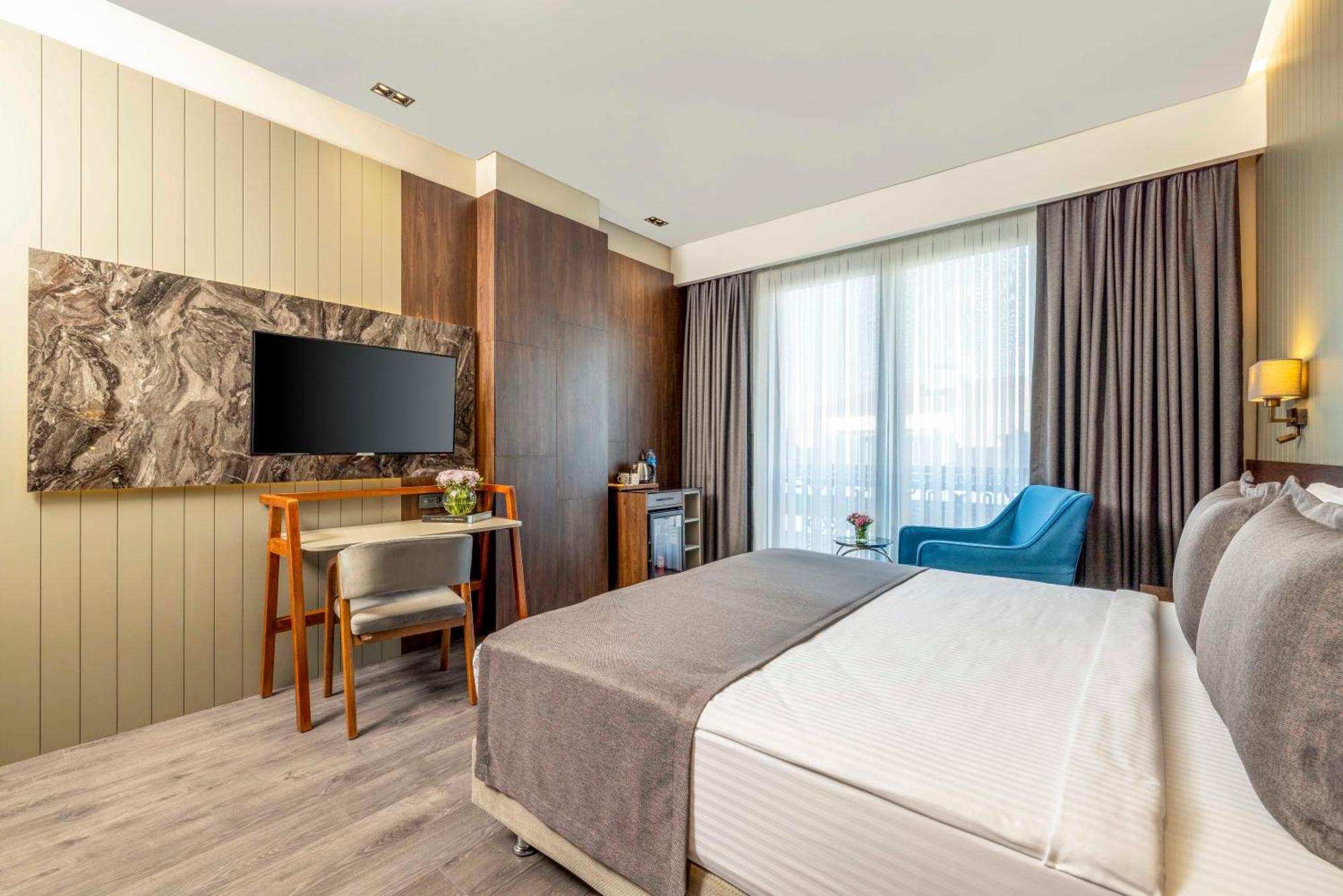 Ezkar Bathonea Art Istanbul Hotel Exterior photo