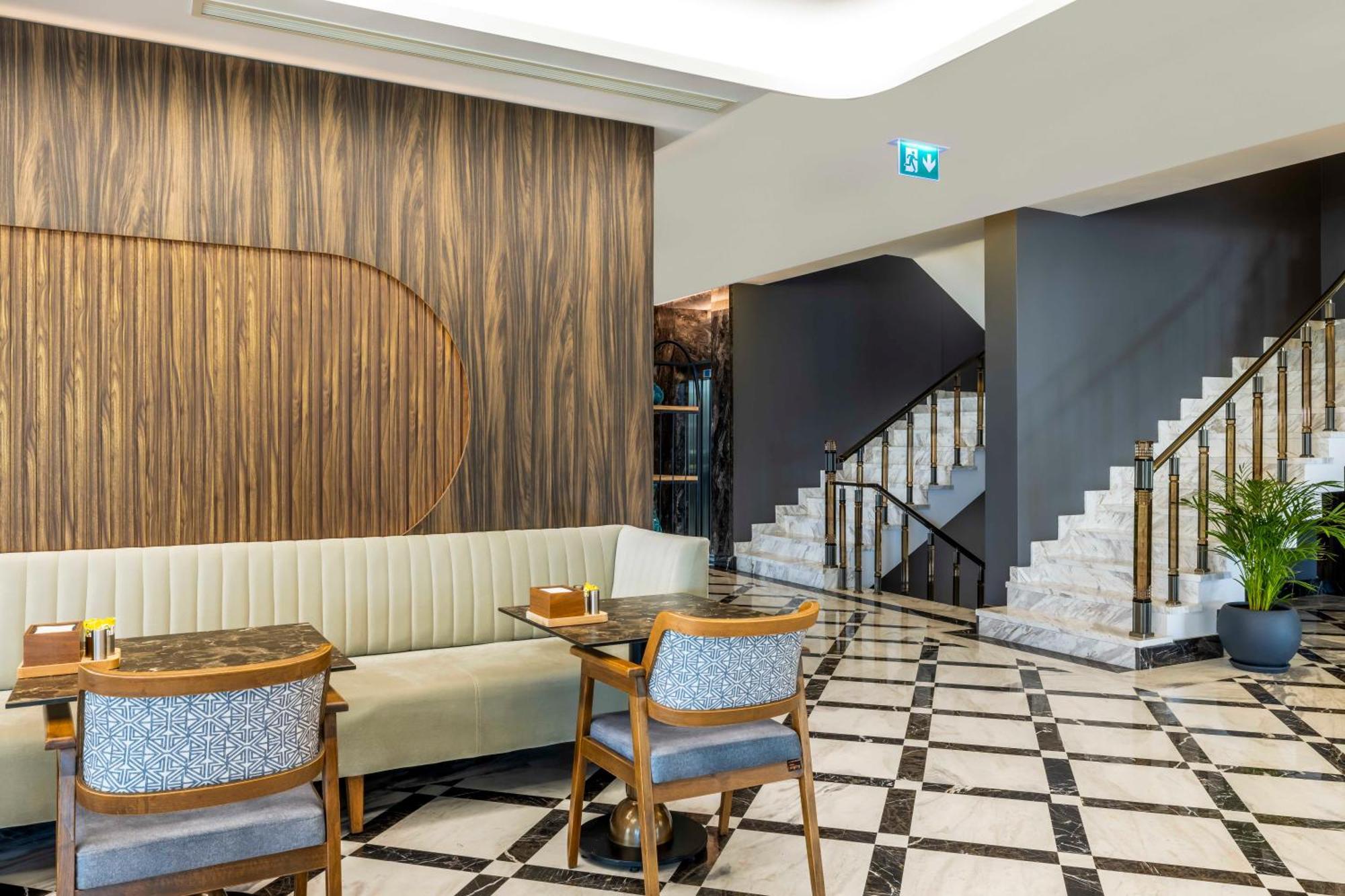 Ezkar Bathonea Art Istanbul Hotel Exterior photo